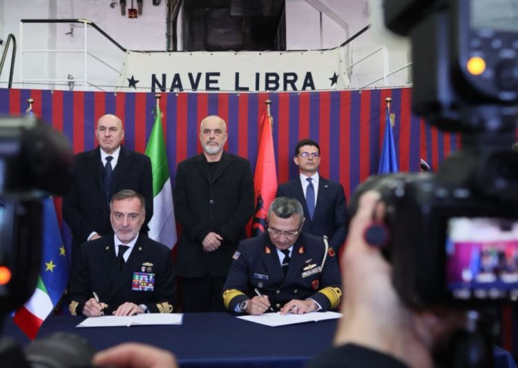 Nënshkruhet marrëveshja, Anija “Libra” kalon në përdorim të Forcës Detare Shqiptare