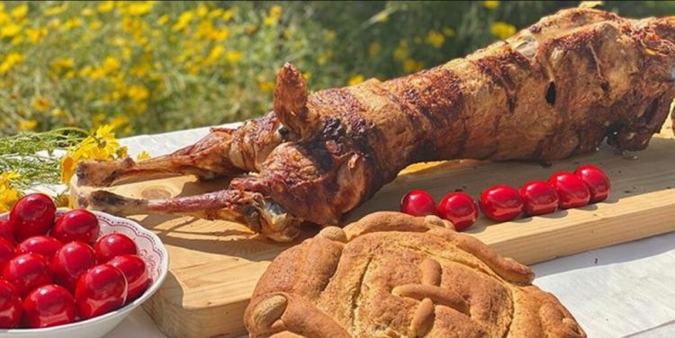 Pashkë të shtrenjta në Greqi për këtë vit, si mund të ndikojë kjo tek shqiptarët atje