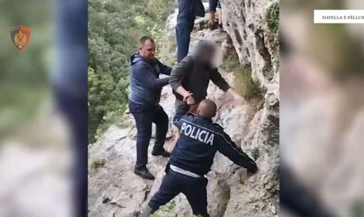 Mbetën të bllokuar te “Shpella e Pëllumbasit”, policia shpëton katër turistët çek