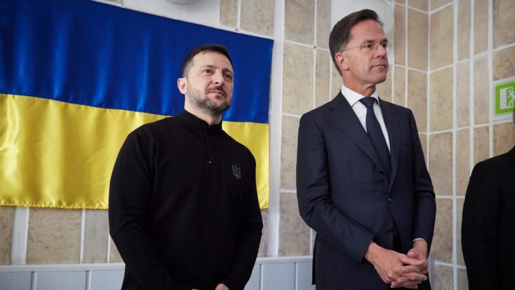 Mark Rutte vizitë të paparalajmëruar në Ukrainë: Mbështetja e NATO-s, e palëkundur!