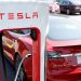 Shitjet e Tesla-s bien globalisht, por kërkesat rriten në Ukrainë