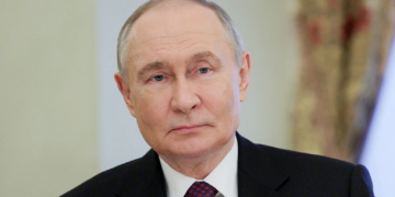 Presidenti Putin shpall armëpushim 3-ditor në Ukrainë: Kievi të bëjë të njëjtën gjë