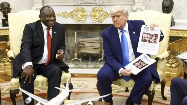 Trump akuzon Afrikën e Jugut: Po bëni gjenocid ndaj të bardhëve