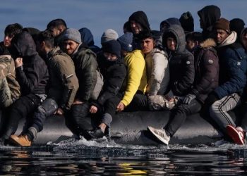Emigrantët/ Britania hedh “sytë” nga Kosova për ngritjen e kampeve