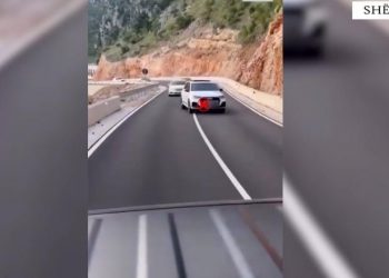 Kundërvajtje në aksin Shëngjin-Velipojë, gjobitet drejtuesi i Audi-t