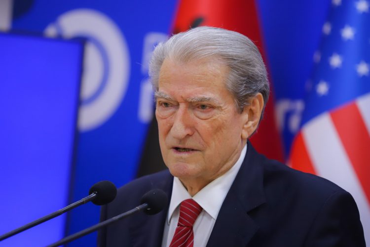 Humbja më 11 maj, Berisha: Zgjedhjet ishin farsë, nuk e përjashtojmë grevën e urisë