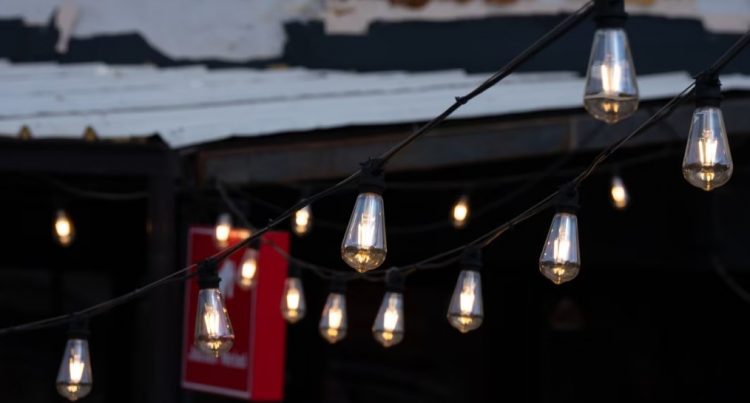 Bizneset pa kontrata për energji, përballen me çmime trefish më të larta