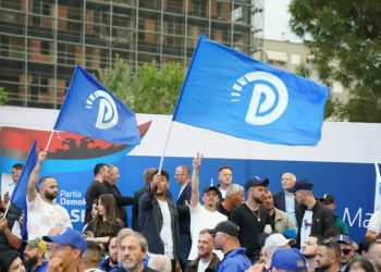 Fitorja e PS me 12 mandate në Fier, thyen heshtjen Gazment Bardhi