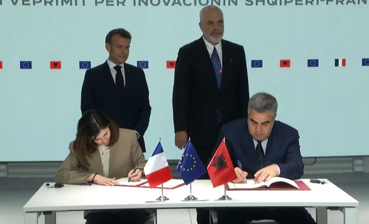 Rama e Macron te Piramida, nënshkruhet marrëveshja Shqipëri-Francë për Inovacionin