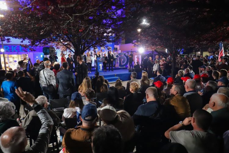 PD takim në Xhamllik, Berisha në krah të eurodeputetes italiane: PD drejt fitores!