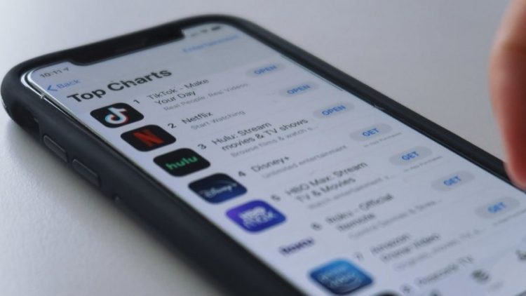 Dha sekrete për Kinën, Tik-Tok gjobitet me 530 milionë euro nga BE