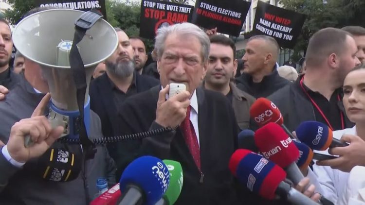 Berisha i bashkohet protestës së opozitës: Rama, në karrige me zgjedhje të vjedhura