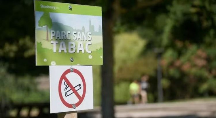 Ndalohet pirja e duhanit në vendet e hapura publike në Francë
