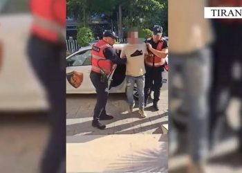 I dënuar me 11 vjet burg për vrasje, arrestohet në Tiranë 43-vjeçari