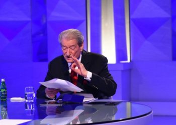Vota e diasporës, Berisha në “Opinion”: Zarfat u mbushën në Shqipëri