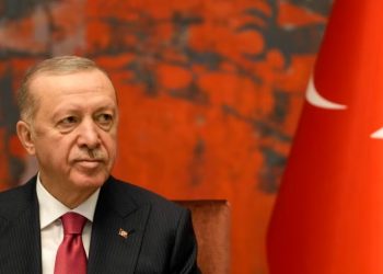 Erdogan përshëndet shpërbërjen e PKK-së kurde si hap drejt “paqes dhe vëllazërisë”