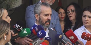 Celibashi: Nëse dikush ka ankesa për votimin nga jashtë duhet ta bëjnë atë në KQZ!