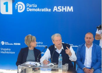 “Ballkani i Hapur do hidhet në…”/Berisha:Taksë për qumështin pluhur aty ku e meriton