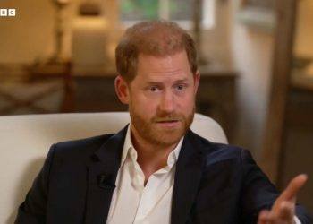 Princi Harry kërkon të pajtohet me familjen: Se di sa kohë i ka mbetur babait tim