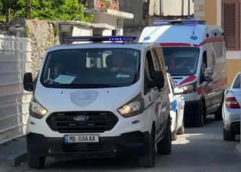 Vrau me thikë gruan,ngjarjen e zbuloi pronari i banesës: Debatuan gjatë gjithë natës