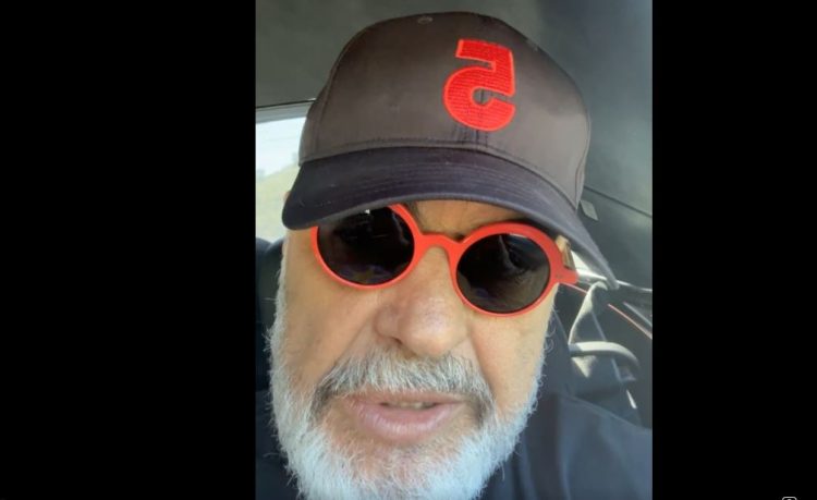 Rama thirrje shqiptarëve të Greqisë: Ju lutem dorëzoni zarfet në postë, mos prisni