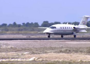 Realizohet fluturimi i parë certifikues në Aeroportin e Vlorës