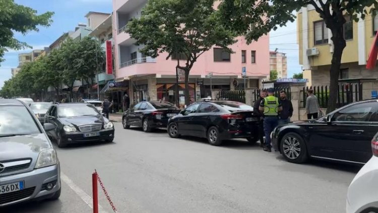 Krimet zgjedhore/ Përfundon takimin në Shkodër, Dumani mbërrin në Lezhë