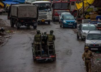 India dhe Pakistani shkëmbejnë sulme me artileri të rëndë