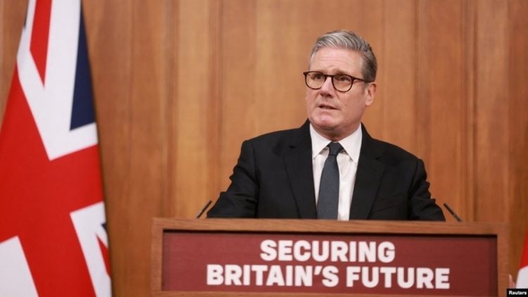 Starmer merr masa për ndalimin e kthimit të shqiptarëve të dëbuar në Britani