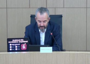KQZ vendos hapjen e zarfeve të ardhura nga Greqia