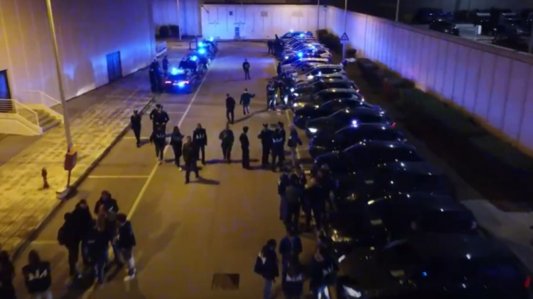 VIDEO/Dalin pamjet nga megaoperacioni “Ura” në Shqipëri e Itali,në pranga 52 persona