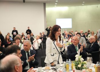 Spiropali e ftuar nderi në Parlamentin e Austrisë: Avancojmë bashkëpunimin…