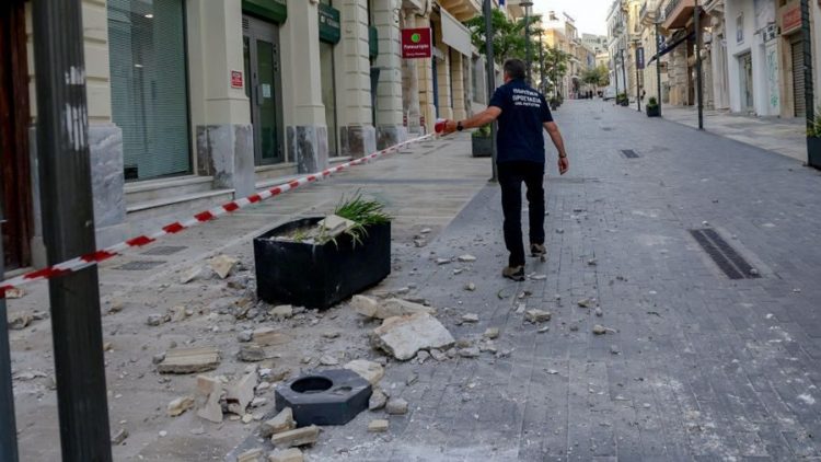 Tërmeti i fortë me magnitudë 6.1 trondit ishullin grek të Kretës