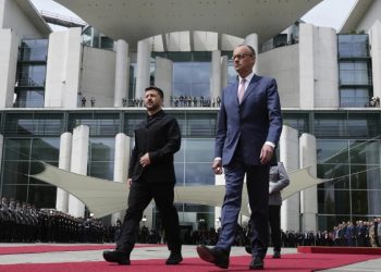 Merz: Gjermania dhe Ukraina do të prodhojnë së bashku armë me rreze të gjatë