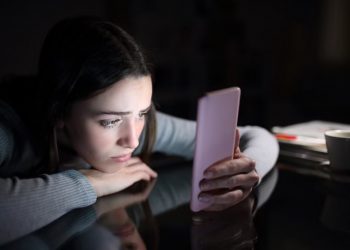 Studimi: Videot më virale për shëndetin mendor në TikTok janë dezinformuese