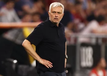 Mourinho “godet” futbollin turk: Në shtatë vitet e fundit kam më shumë finale se ju