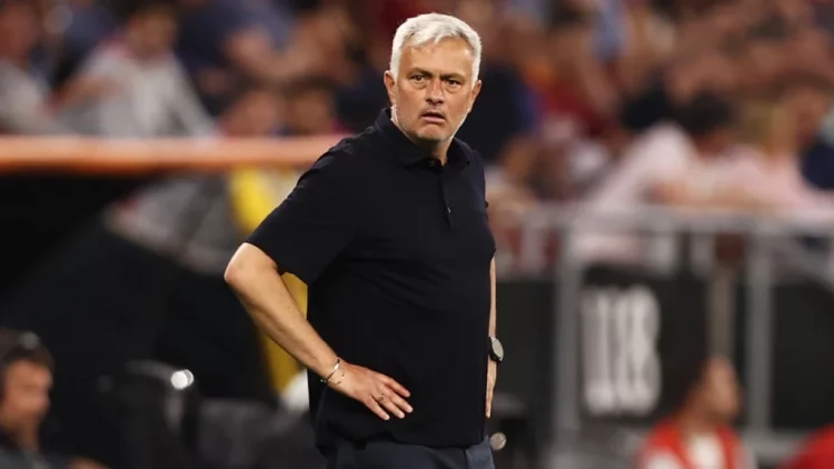 Mourinho “godet” futbollin turk: Në shtatë vitet e fundit kam më shumë finale se ju