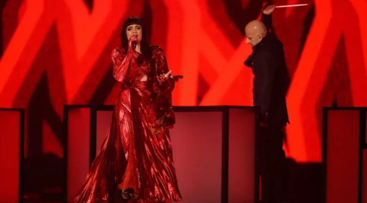 Austria fiton Eurovisionin, Shqipëria renditet në vendin e tetë