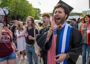 “Trump, je tradhtar”/ Pezullimi i vizave studentore, shpërthejnë protestat në SHBA