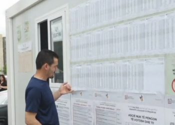 Në Yzberisht votohet ndryshe, kontinierët kthehen në qendra votimi