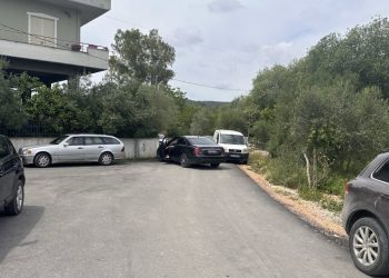 Pezullohet votimi në Karbunarë të Lushnjes,qytetarët denoncojnë:U ushtrua presion…