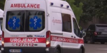 Aksident në aksin Shkodër-Velipojë, përplaset për vdekje një kalimtar