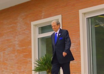 “U ktheva jo si politikan, si misionar”/ Berisha:Do luftoj sa kohë më jep Zoti forcë