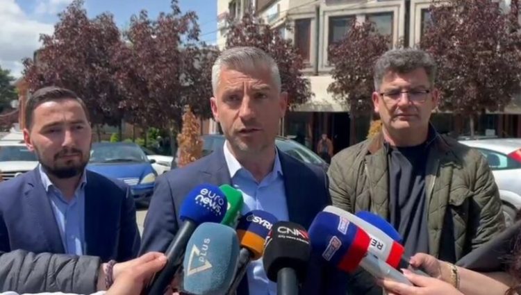 “Vëllai im “kapedan” ndihmon qytetarët”/Bledion Nallbati:Nuk trembemi nga inskenimet