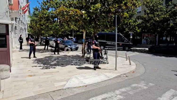Aksioni i policisë te Gjiri i Lalzit,Gjykata e Durrësit jep masat për të arrestuarit
