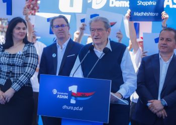 “Jeni dëshmi e shkërmoqjes së Ramës”, pse i falënderoi Berisha socialistët në Belsh
