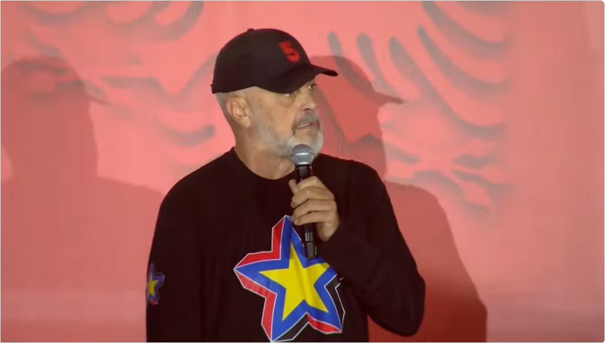 Rama nga Fieri: Nuk mund të bëhet Shqipëria, duke shkuar pas një plaku të rrjedhur