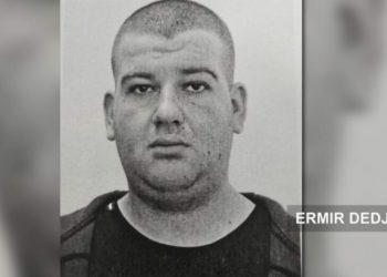 Durrës, shpallen në kërkim dy persona për vrasjen e Ermir Dedjas