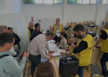 Lezhë, nis shpërndarja e materialeve zgjedhore