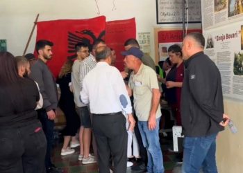 Labinot-Fushë/Debat mes vëzhguesit të PS e PD, pretendohet për intimidim të votuesve